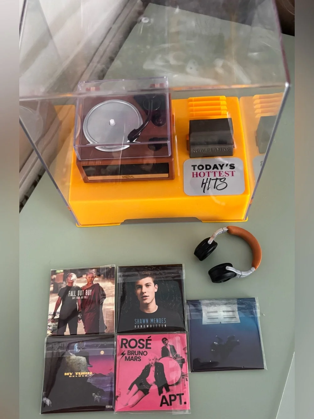 Mini brands vinyl set